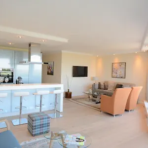 Luxury In Near Trade Fair , Düsseldorf Deutschland
